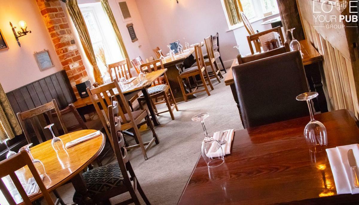 The Rising Sun Inn Waterlooville Eksteriør bilde