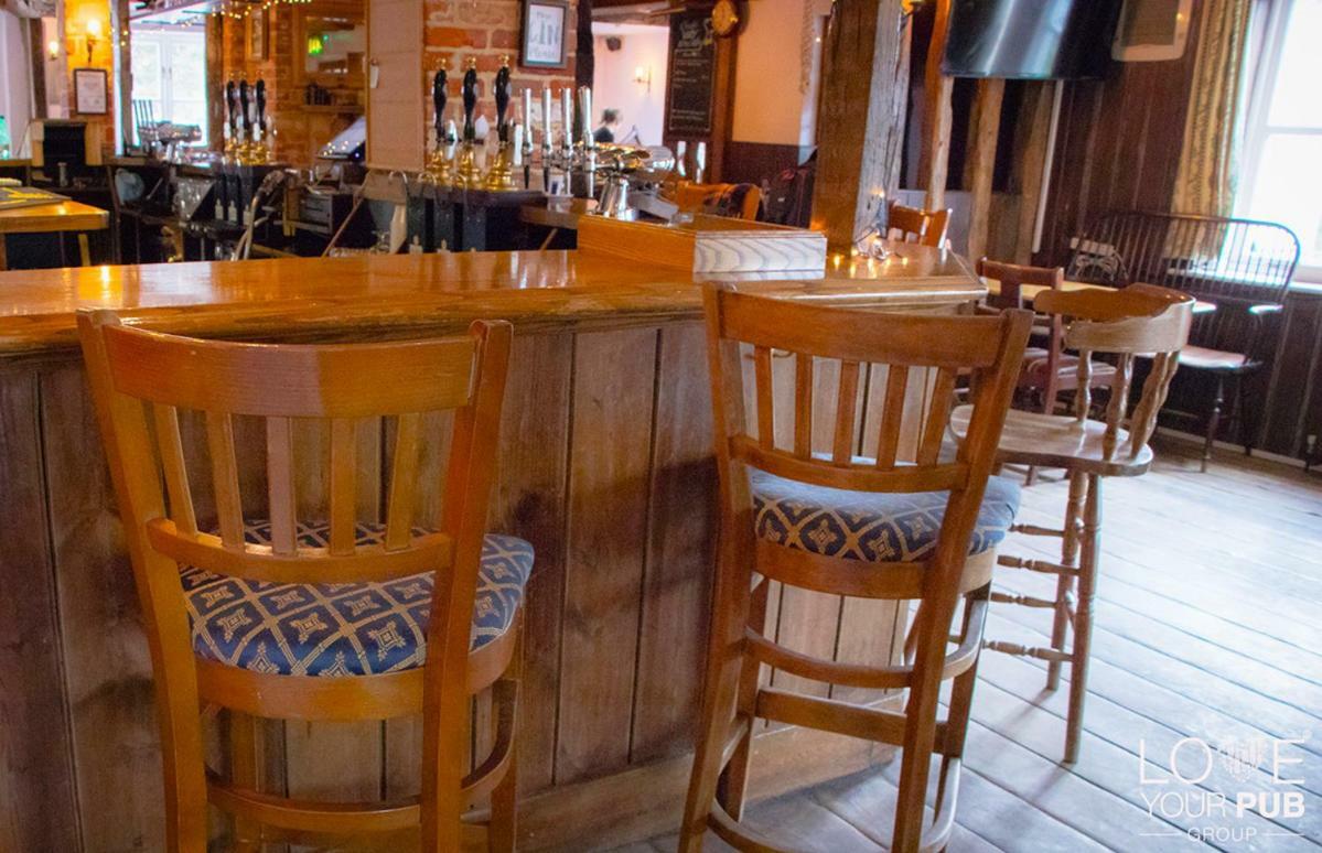 The Rising Sun Inn Waterlooville Eksteriør bilde
